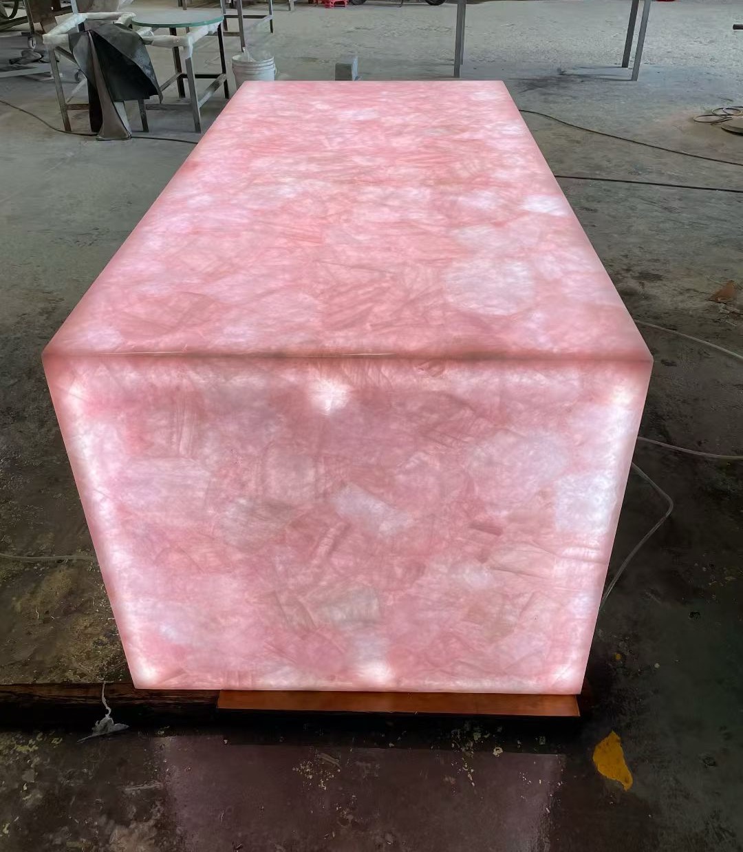 Natural Translucent Stone：Island Countertop & Bar Counter & Vanity Basin